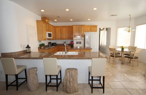 Spring Valley House | FORMULA 1, GUARD GATED ESTATE HOUSE Summerlin area 5-Bdrm/Private Baths, Pool,