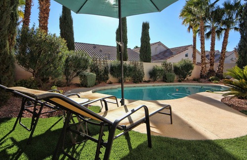 Spring Valley House | FORMULA 1, GUARD GATED ESTATE HOUSE Summerlin area 5-Bdrm/Private Baths, Pool,