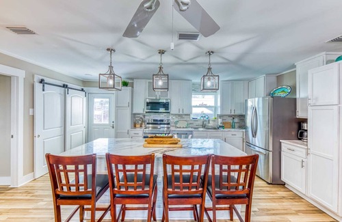 Fort Morgan Pines House | Fort Morgan Bay Club - Bring Your Boat! Pool!