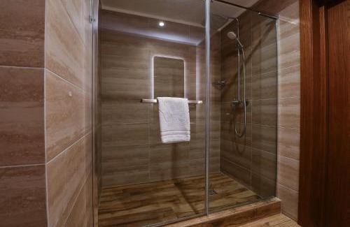 Vyshen'ky Hotel | Forward Club House