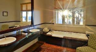 Paterson Cabin | Founders Lodge by Mantis