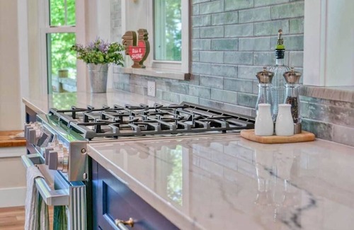 Kelleys Island House | Four Anchors Lakefront Home-3 Bedroom/3 Bathrooms