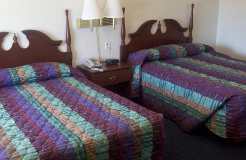 Four Oaks Hotel | Four Oaks Lodging & RV Resort