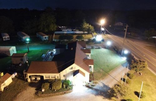 Four Oaks Hotel | Four Oaks Lodging