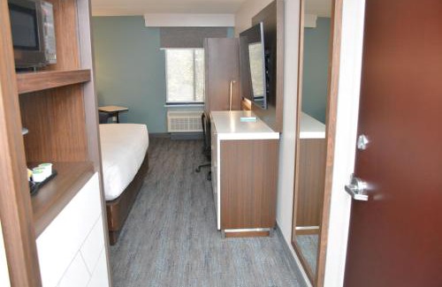 Westover Hotel | Four Points by Sheraton Fayetteville Fort Bragg