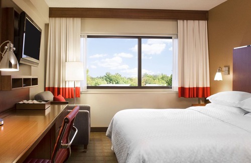 Cleveland Hotel | Four Points By Sheraton Cleveland Airport