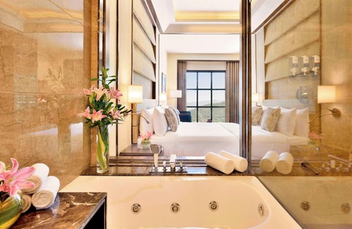 Srinagar Hotel | Four Points By Sheraton Srinagar