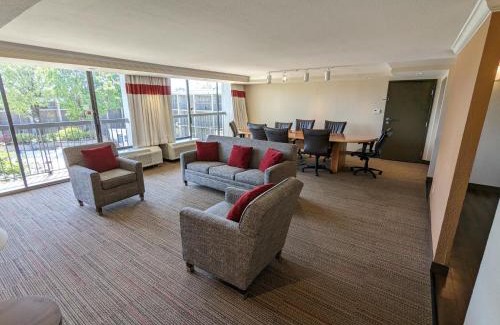 Little Rock Medical District Hotel | Four Points by Sheraton Little Rock Midtown