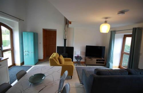 Louth House | Fox Cottage, Covenham Holiday Cottages