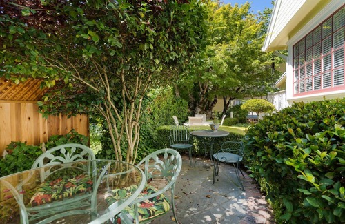 Sutter Creek Apartment | Fox Den | Main St. Food, Wine & More! Dog Friendly