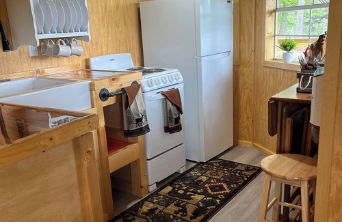 Eminence Cabin | Fox Pen CabinsnCabin #2nNot friendly for street bikes…nPet-Friendly