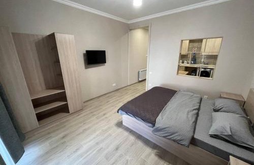 Mykolaiv Apartment | FOX Rooms 90