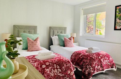 Rastrick House | Foxcroft