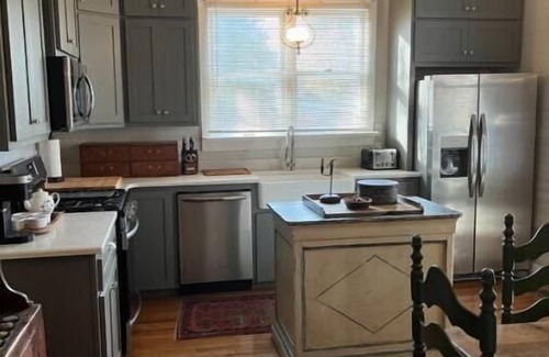 Springfield House | FOXRUN COTTAGE in the Historic Districtn