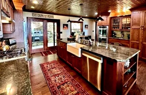 Snowshoe House | Foxwood, dedicated to creating memories for your family and friends.