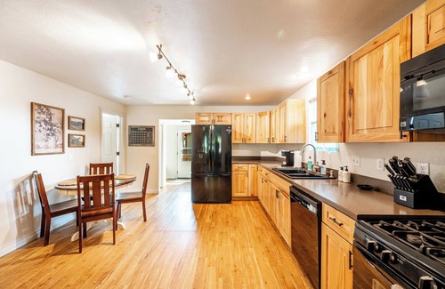 Sheridan House | Frackleton Charming Escape