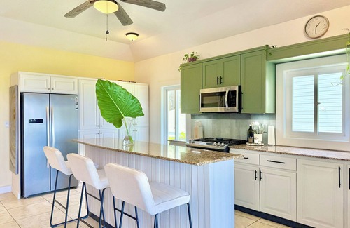 Roatan House | FraDas House @ Ludy's Village, Sandy Bay