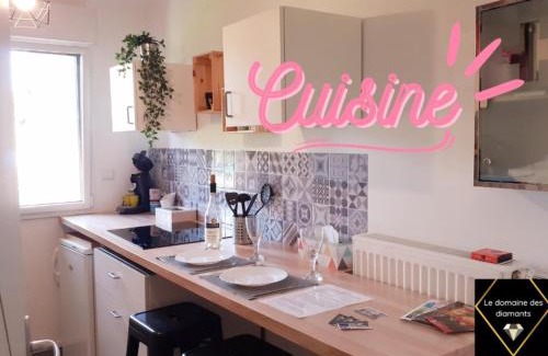 Querenaing House | Fraisier, hotel artres - valenciennes