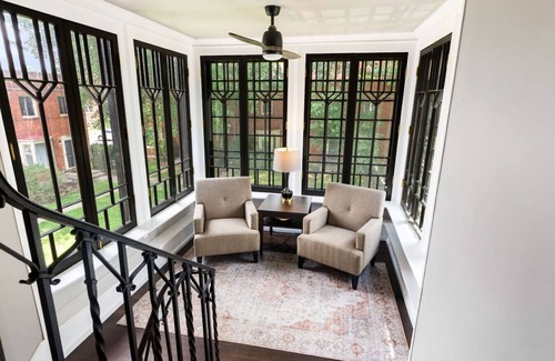 Near East Columbus House | Franklin Conservatoire Mansion- Free Parking!