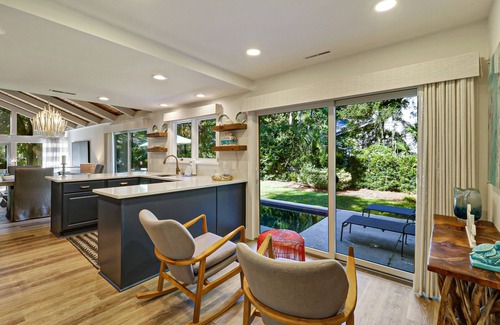 Lawton Woods House | FREE Pool Heat ~ Upscale Home, Private Pool, Pet Friendly ~ 7 Pender Lane