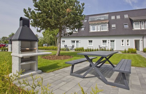 Gross Zicker Apartment | Free use of the AHOI adventure pool and sauna - Haus Inselwind FeWo MEERbodden