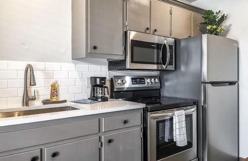 La Cygne House | Freestanding 2 Bedroom Cabins