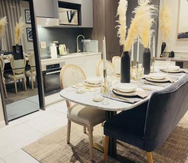 Menlyn Hotel | French love, Menlyn Maine