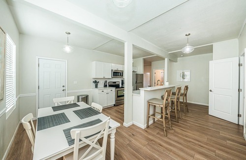 Clearwater Beach Cottage | Frenchy's Cottage 482 in Clearwater Beach