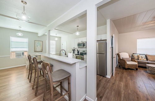 Clearwater Beach Cottage | Frenchy's Cottage 482 in Clearwater Beach