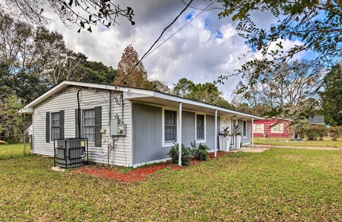Saint Elmo House | Fresh, Updated Home in Mobile w/ Patio & Yard