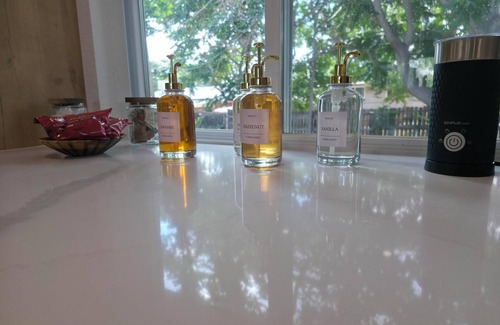 Westminster House | Freshly remodeled home in Westminster. HotTub, Movie Theater, Pool Table, Arcade