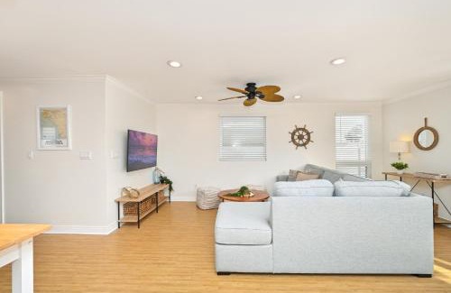 West Newport House | Freshly Renovated Beach House Steps to the Beach