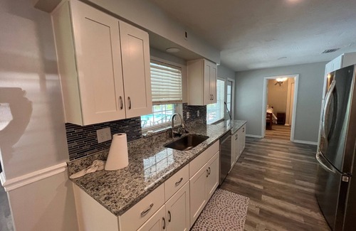 Pine Ridge House | Freshly Renovated Pool Home - Close to Crystal River