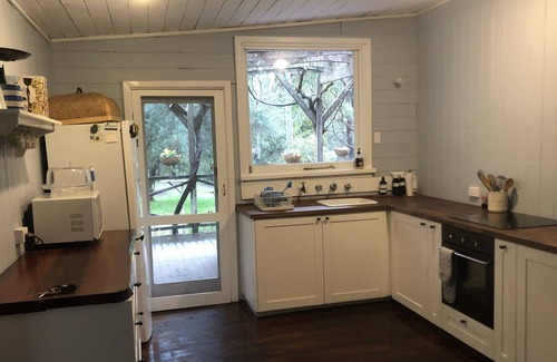 Dwellingup House | Froggy Creek Lodge residence