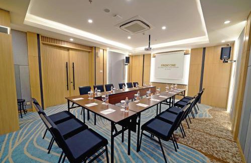 Jakarta Hotel | Front One Boutique Hotel Taman Anggrek