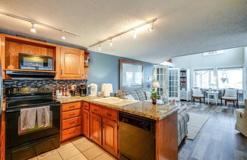 Huron House | Front Porch & Balcony overlooking Park/Lake Erie! Cedar Point, Fishing & Beach!