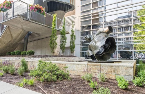 Downtown St. Louis Apartment | FRONTDESK 917 Locust St Apts Downtown St Louis