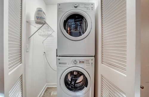 Five Points South Apartment | FRONTDESK The Denham Bldg Apts Parkside Dist Birmingham