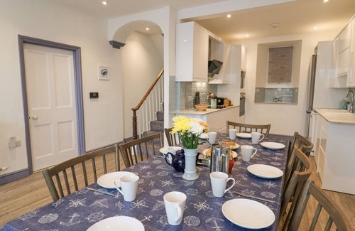 New Quay Cottage | Fronwig