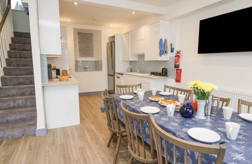 New Quay Cottage | Fronwig