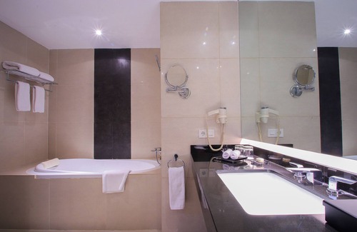 Melayu Hotel | FUGO Hotel Banjarmasin