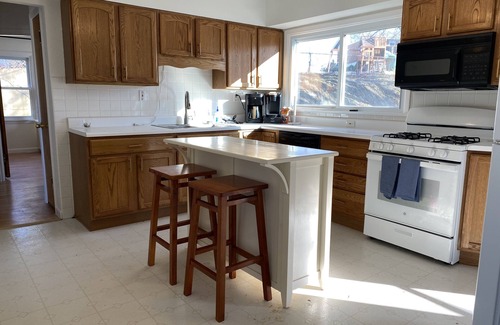 St. Louis House | Full house close to walking trails and 15 minutes to downtown