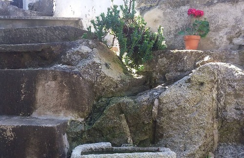 Muros House | FULL HOUSE.garden/barbecue.28 august-30 september 90€/noche. Rural and beach.