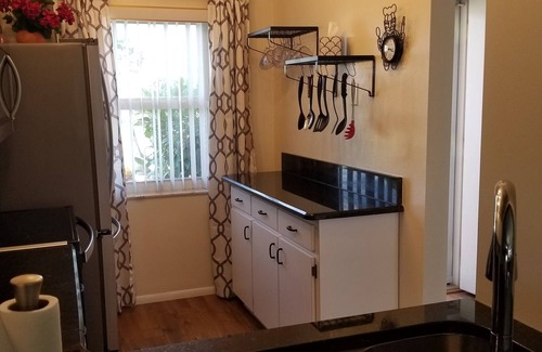 New Port Richey Villa | Fully Furnished End Unit at Seven Springs Country Club