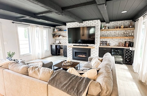 White Bear Lake House | Fully remodeled 3-bedroom house in charming White Bear Lake