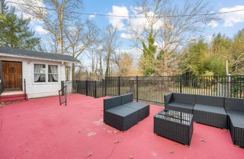 Baldwin House | Fully Restored Country Manor