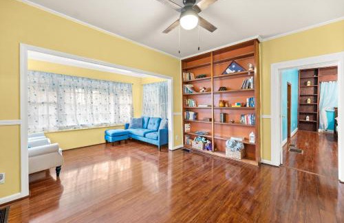 Baldwin House | Fully Restored Country Manor