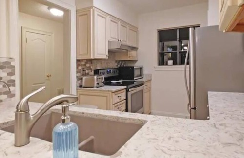 Salem House | Fun Keowee Key TownHse Golf Lake Tennis Pickleball