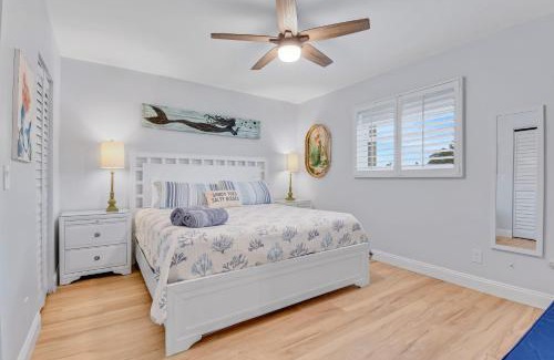 Treasure Island Apartment | Funshine Pointe Capri