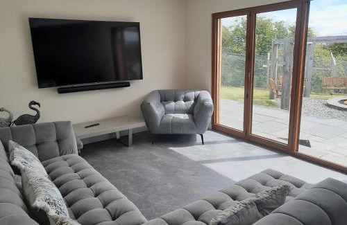 Dalton-in-Furness Apartment | Furness View Barn Retreat